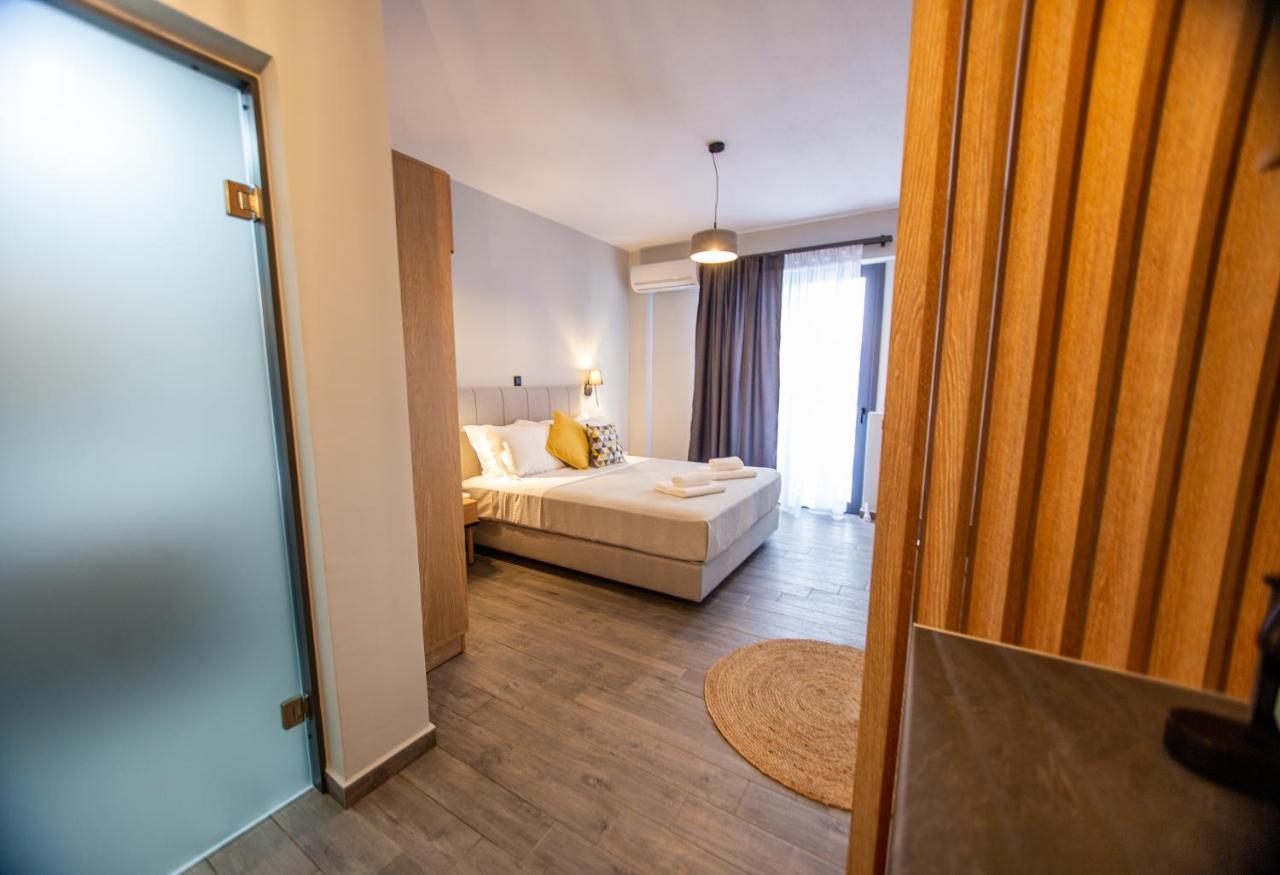 Thea Comfy Living Aparthotel Vrasná Екстериор снимка