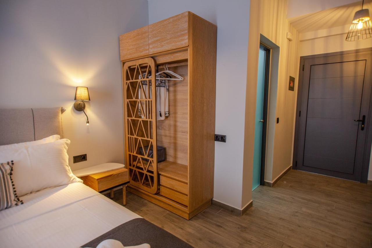 Thea Comfy Living Aparthotel Vrasná Екстериор снимка
