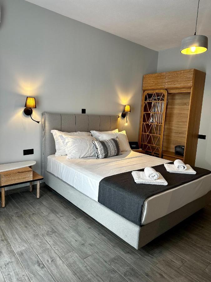 Thea Comfy Living Aparthotel Vrasná Екстериор снимка
